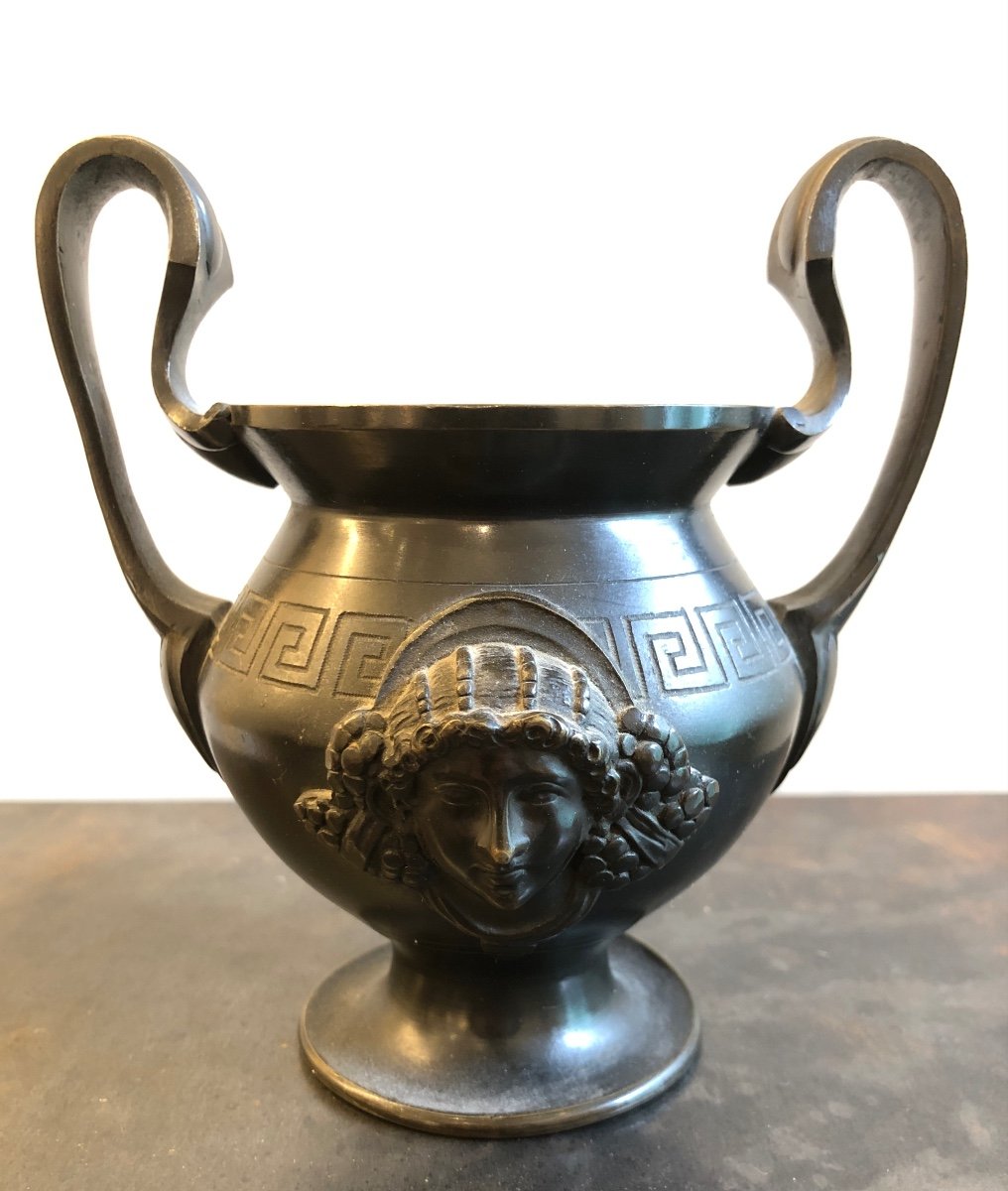 Vase En Bronze