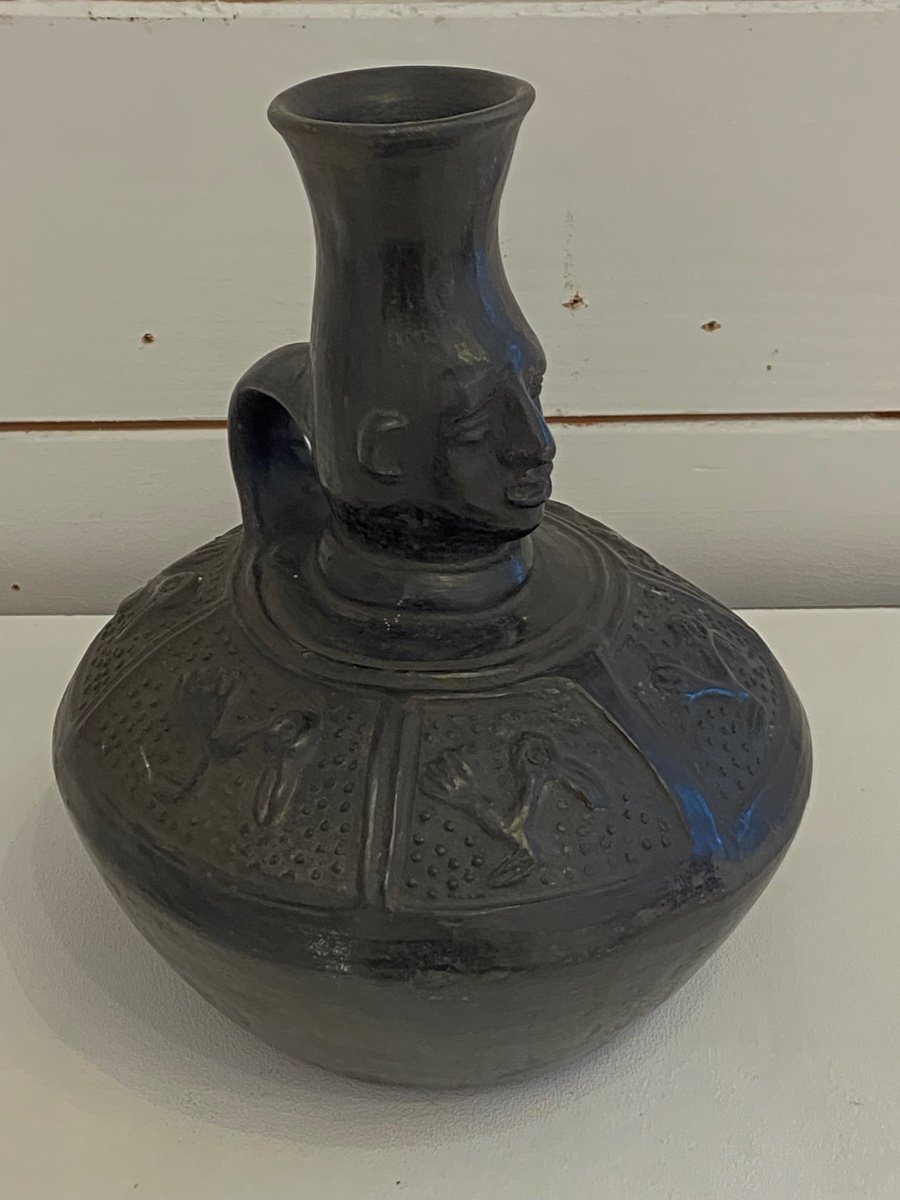 Vase Chimu Anthropomorphe 