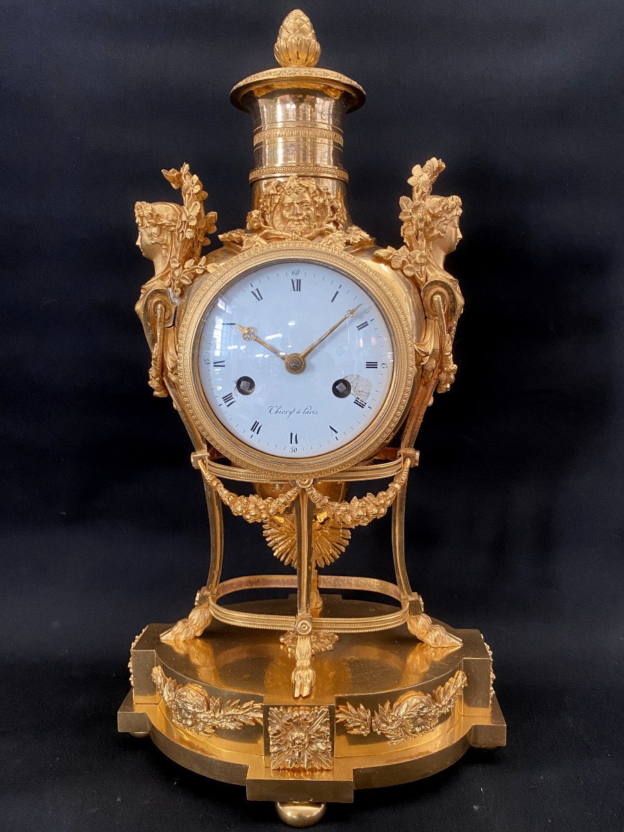 Louis XVI Period Vase Clock In Gilt Bronze