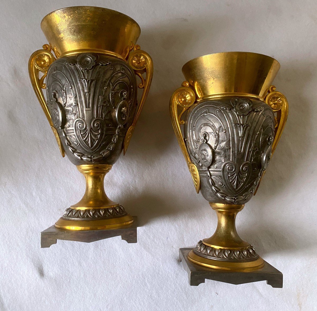 Pair Of Vases Signed Oudry In Gilt And Silver Bronze-photo-4