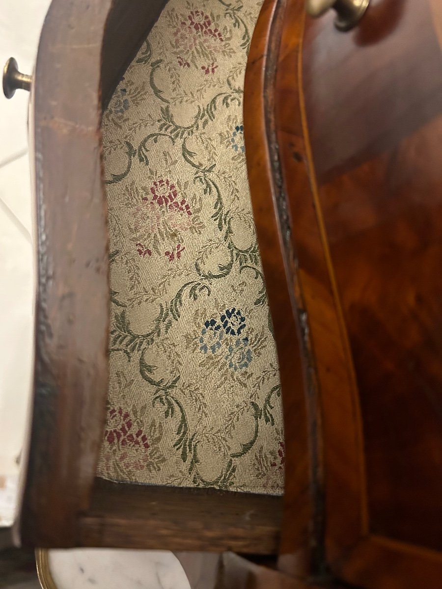 Petite Commode  De Maîtrise -photo-6