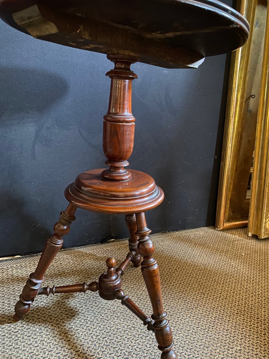 Walnut Pedestal Table-photo-3