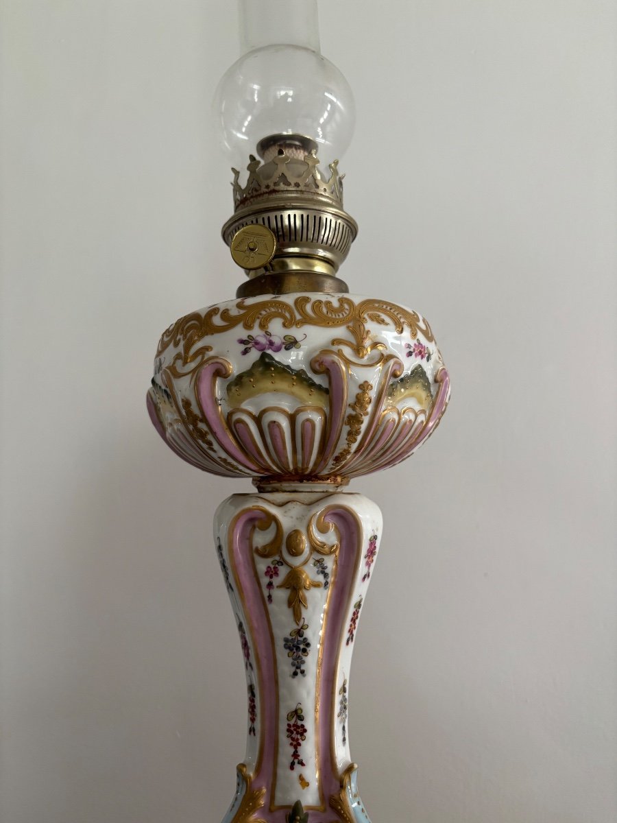 Porcelain Kerosene Lamp -photo-1