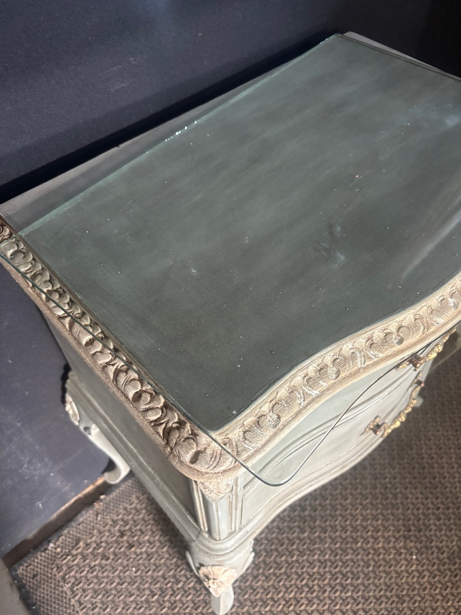 Pair Of Louis XV Style Lacquered Bedside Tables -photo-2