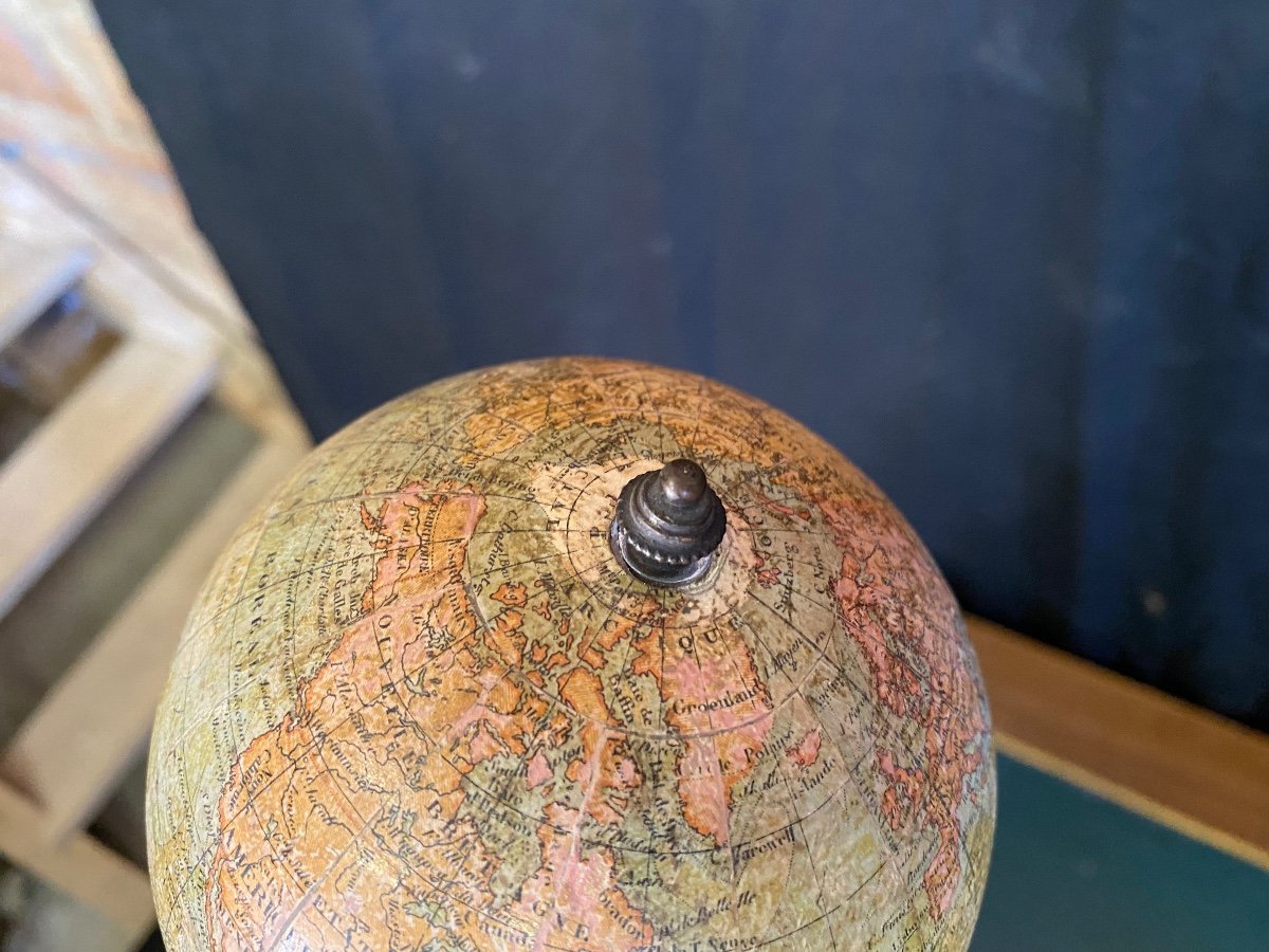Proantic: Pendule avec globe terrestre tournant, XIXe