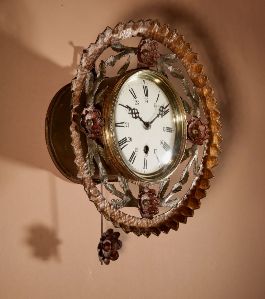  Horloge Murale Amusante En Fer Forgé Polychrome Et Laiton-photo-2