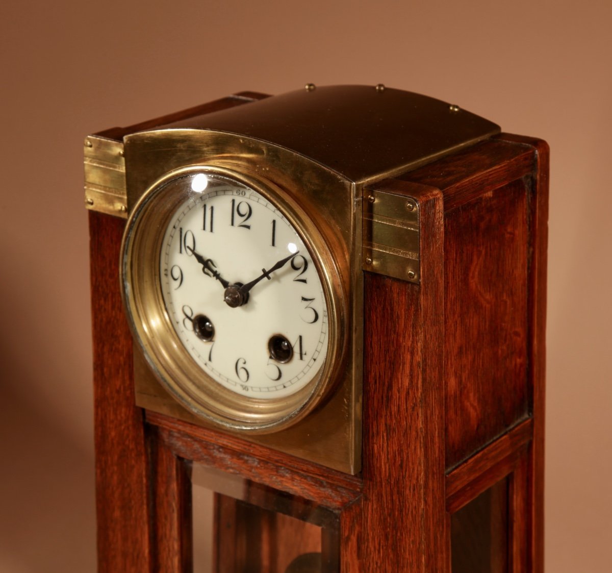 Gustav Serrurier-bovy (1858-1910) A Rare Oak And Brass Clock Garniture, Circa 1900-10.-photo-3