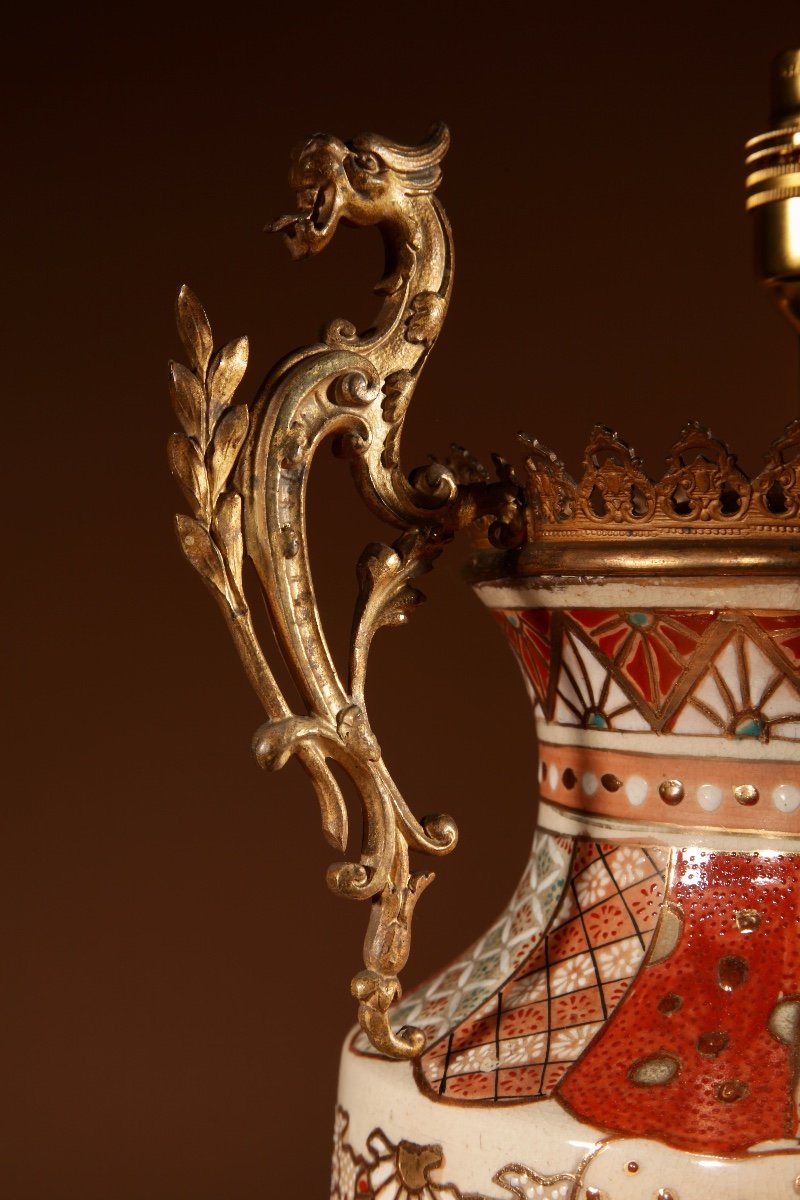 Impressive Japanese Satsuma Table Lamp.-photo-3