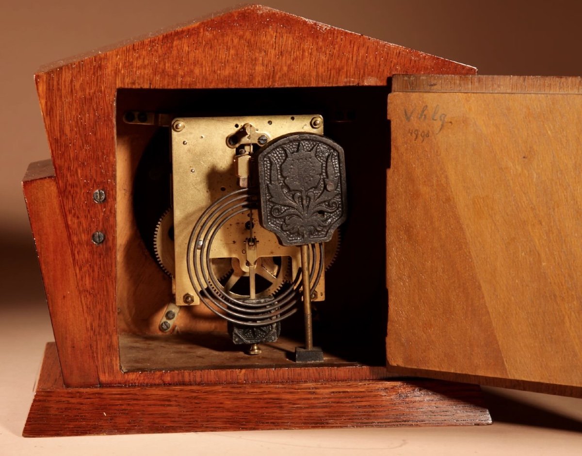  Une Horloge De Cheminée Typique De l'école Art Déco d'Amsterdam En Chêne Et ébène-photo-2