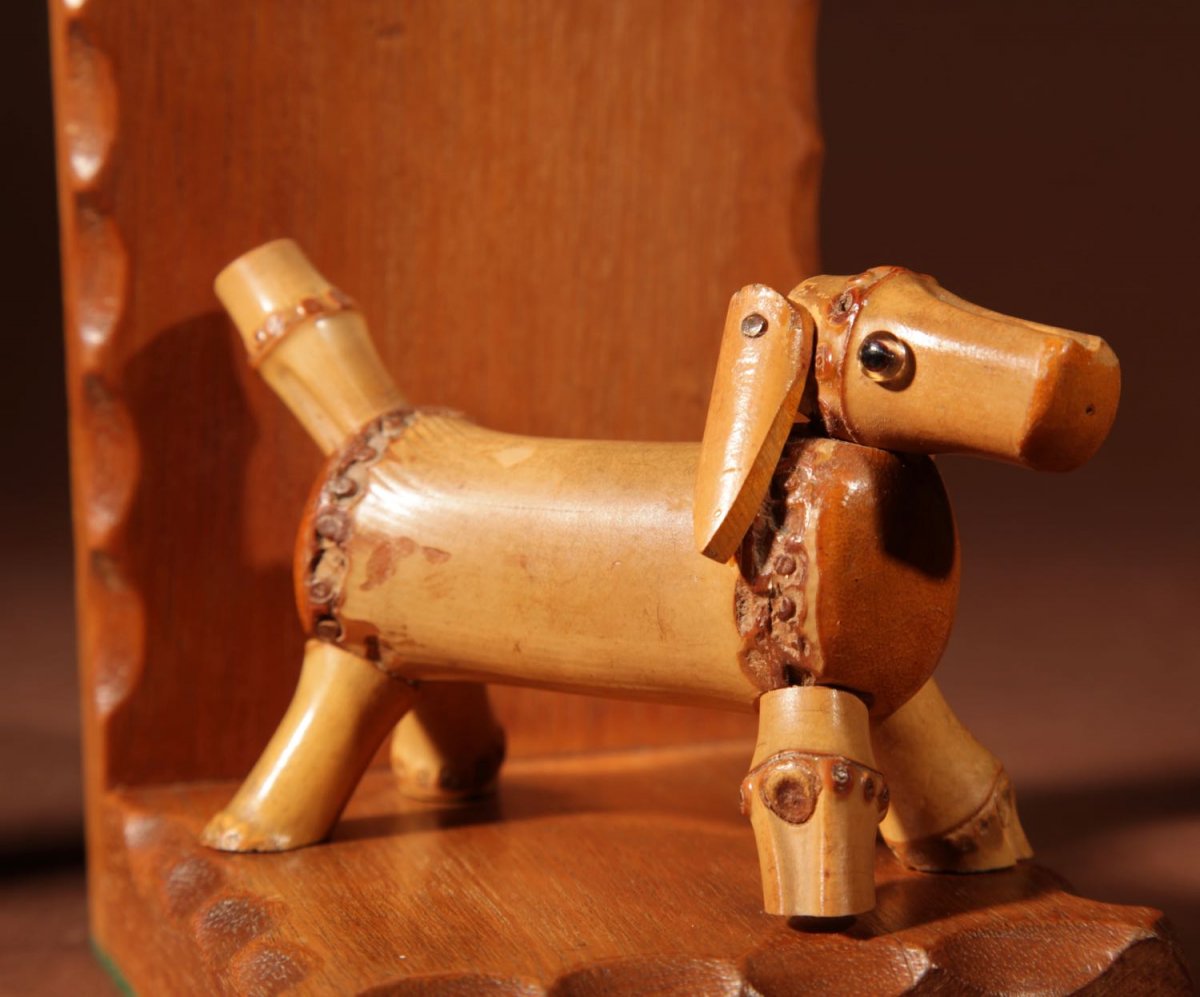 An Unusual Amusing Pair Of Art Deco Bamboo Dogs Bookends, Circa 1920-40-photo-1