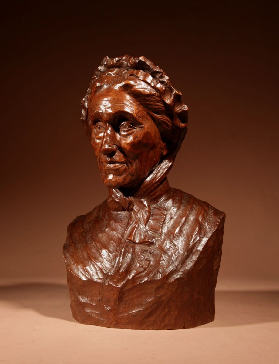 A Beautiful Expressive Carved Wooden Bust Of A Woman, Signed B. Tuerlinckx = Boudewijn Tuerlinckx (mec-photo-1