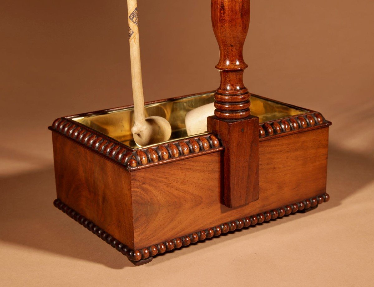 A Very Decorative And Rare Mahogany And Brass Clay Pipe Stand.-photo-3