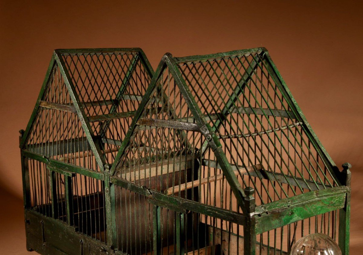 Cage à Oiseaux Peinte En Bois à Deux Toits Architecturaux d'Art Populaire.-photo-3