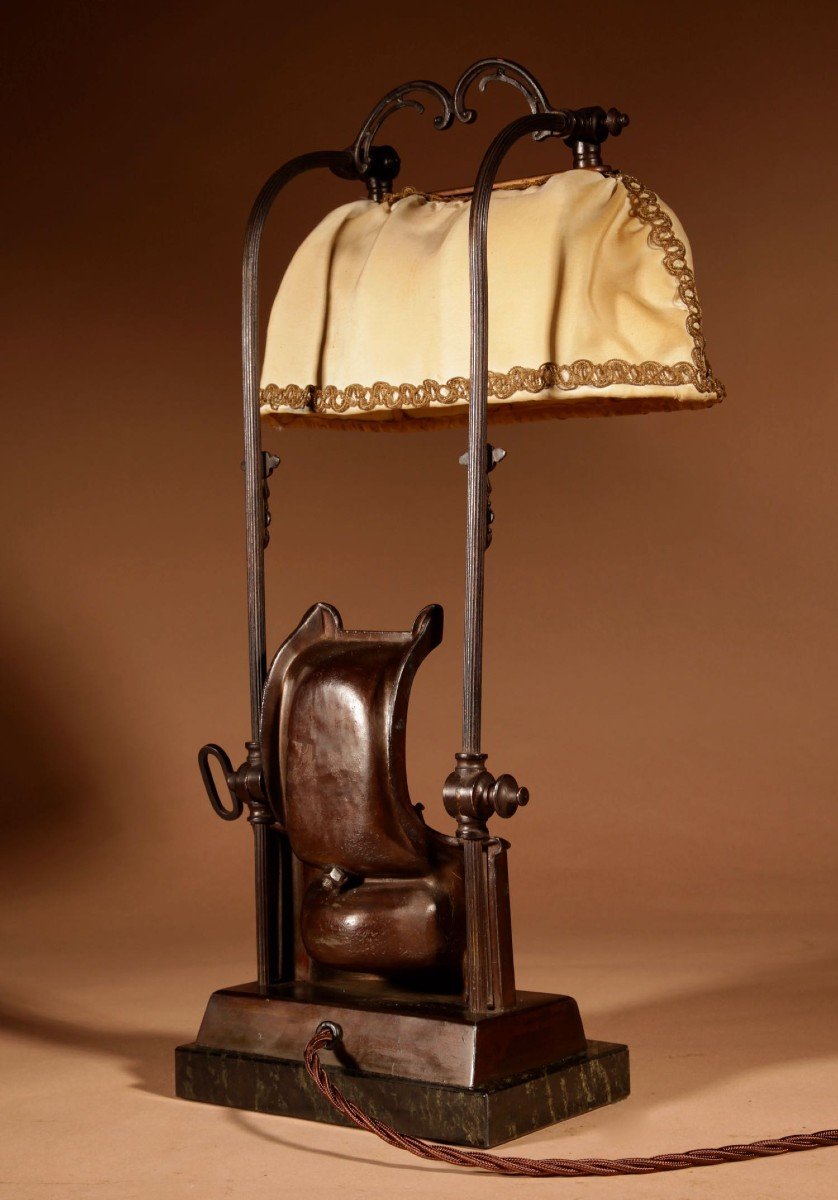 Une Lampe De Table Art Déco Originale Très Décorative Et Rare.-photo-3