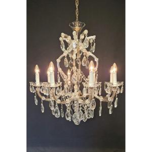 Maria Theresia Chandelier With 8 Light Points.