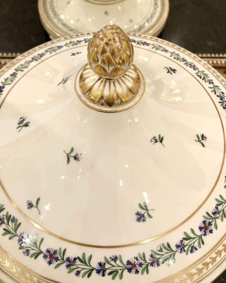 Grande Soupière Sur Piédestal De La Manufacture Royale De Porcelaine De Vienne.-photo-1