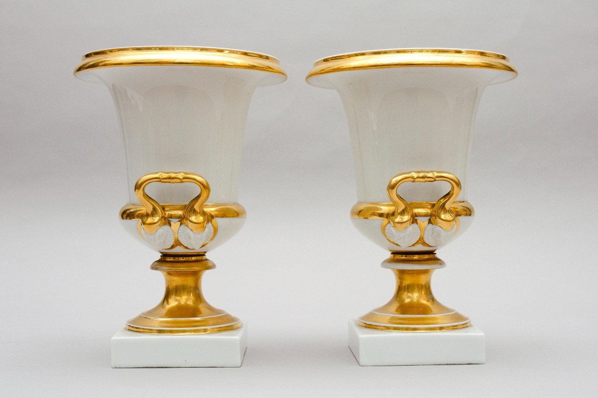 Pair Of White And Gold Porcelain Crater Vases, Jacquet And Nedonchelle In Brussels, 1834-1839-photo-3