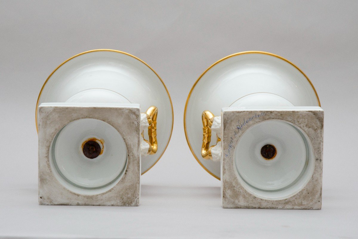 Pair Of White And Gold Porcelain Crater Vases, Jacquet And Nedonchelle In Brussels, 1834-1839-photo-3