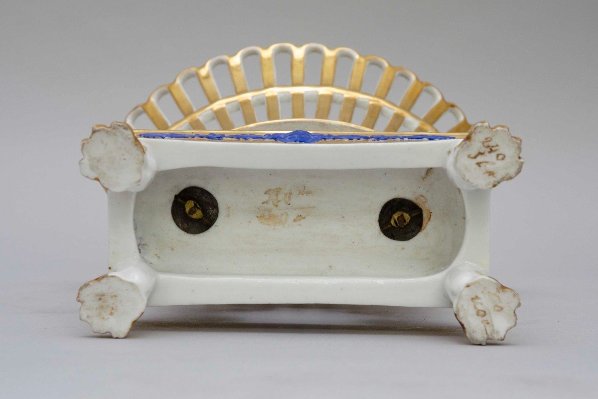 Small Openworked Basket Or Cup With Winged Lions, Paris Porcelain, Circa 1830-photo-5