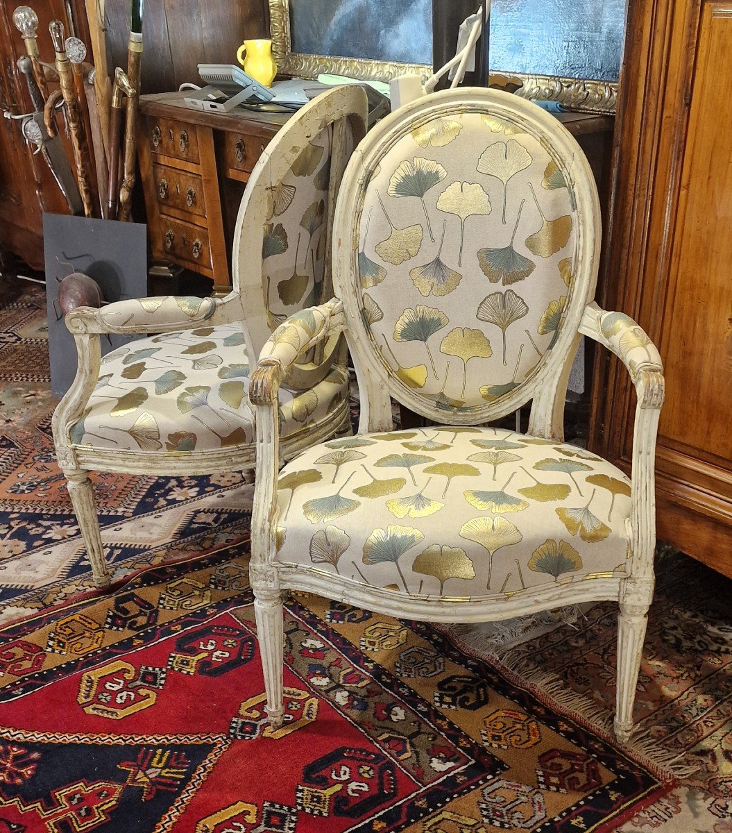 Pair Of Louis XVI Period Medallion Armchairs-photo-1