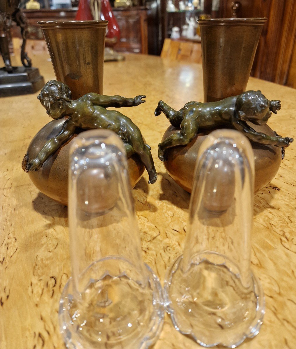 Pair Of Bronze Soliflores Attributed To Ernest Barrias With Their Crystal Vases -photo-3