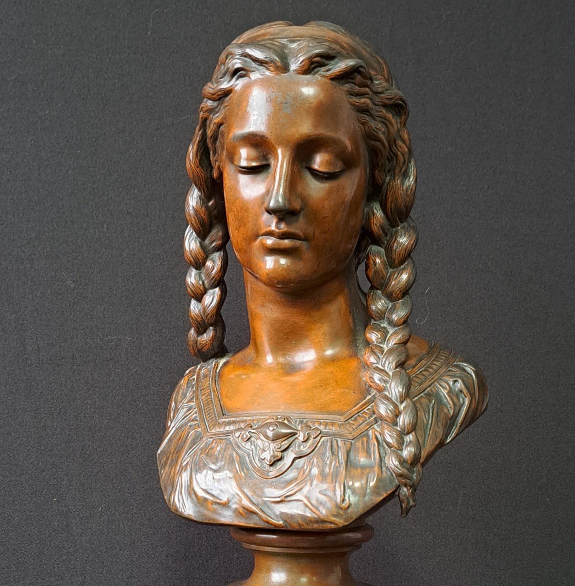 La Méditation: Buste De Jeune Fille. Bronze-photo-4