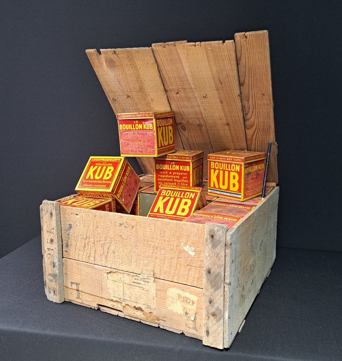 Kub:  Set Of 32 Boxes In Original Wooden Crates. 1944-photo-2