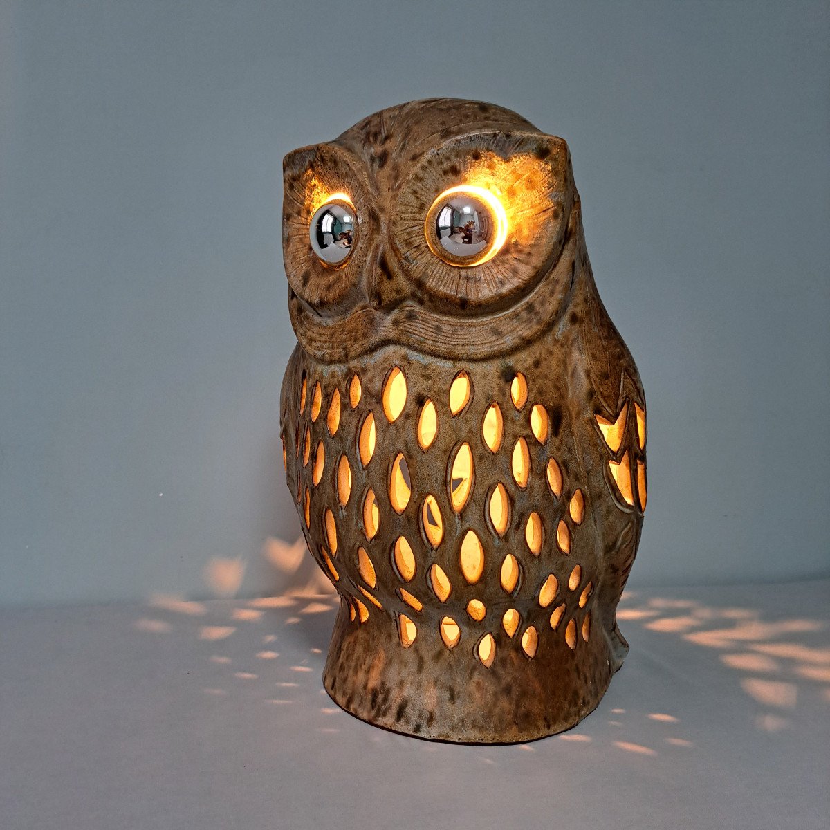 Owl: 1970s Table Lamp.