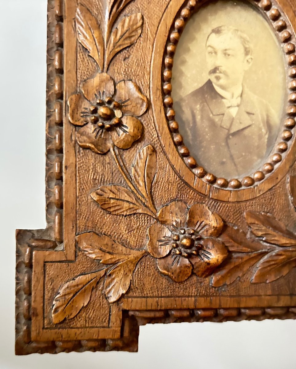 Pair Of Carved Walnut Wood Frames-photo-2