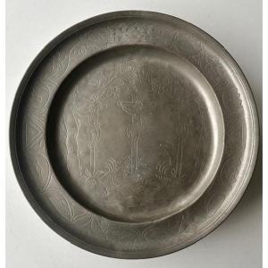 Large Pewter Dish - The Crucifiction Of Christ Dated 1816