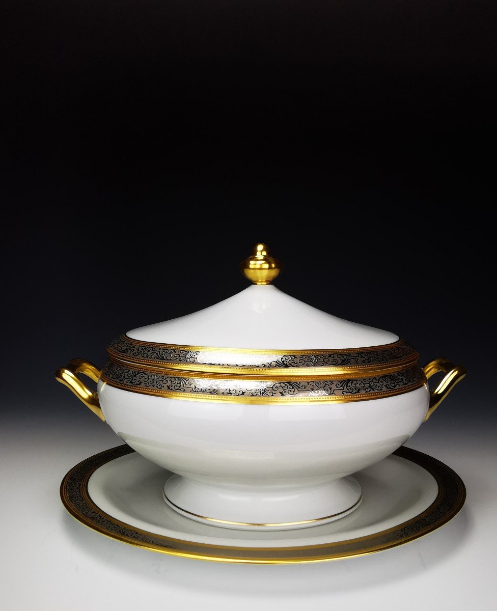 Bernardaud "vulcain" - 1 Soup Tureen On Frame - Gold And Platinum Inlay