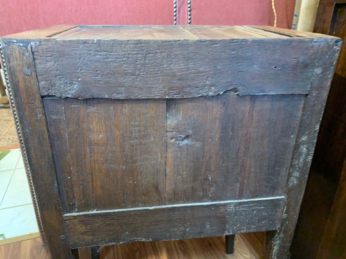 18th Century Chest Of Drawers -photo-2