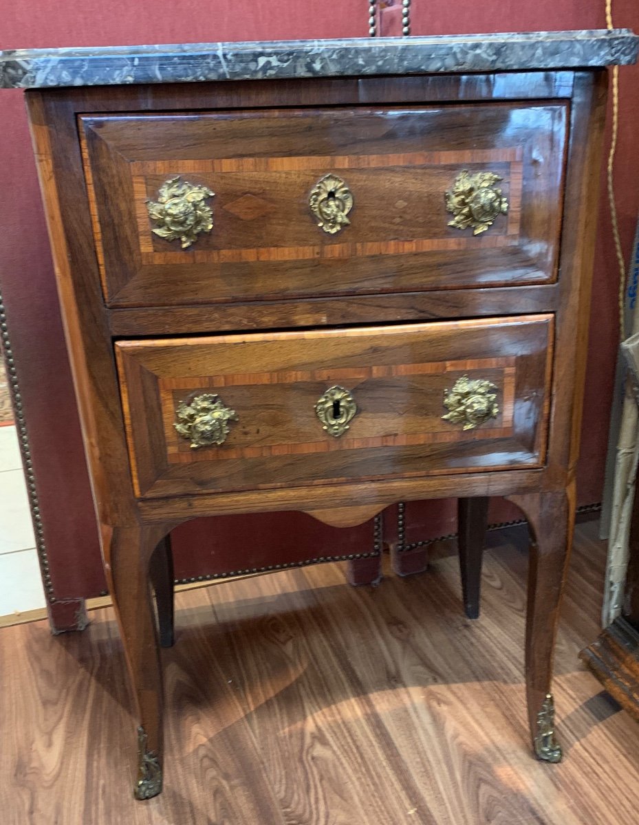 18th Century Chest Of Drawers 