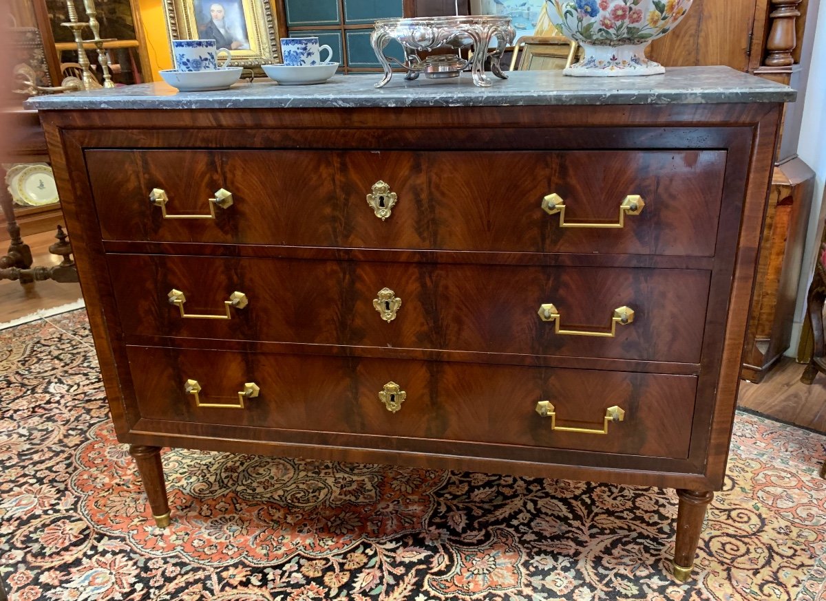 Louis XVI Mahogany Commode