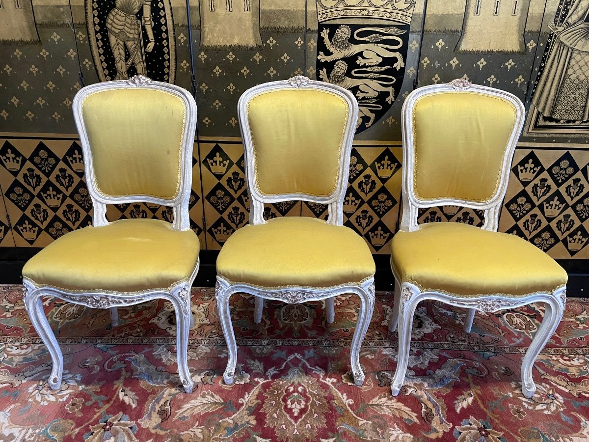 Suite De 3 Chaises De Style Louis XV 