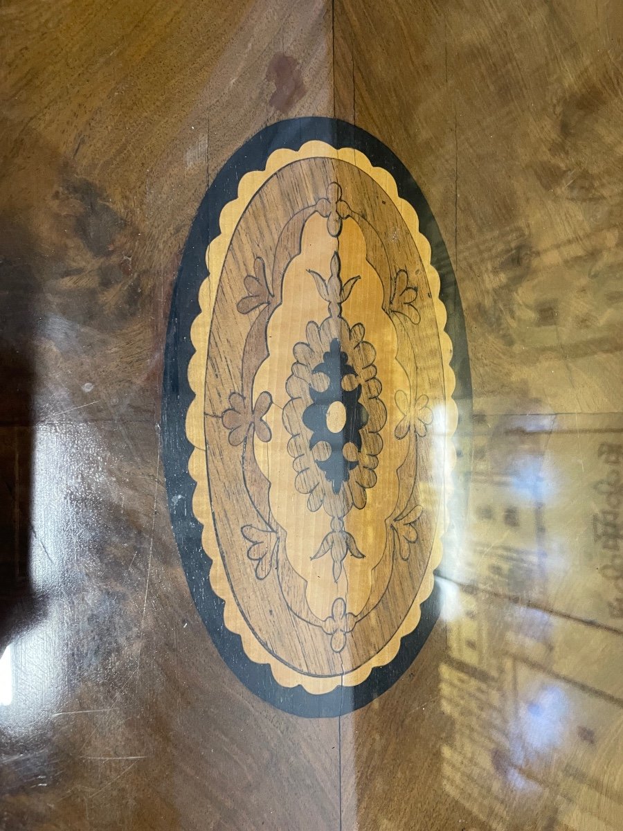 Napoleon III Oval Coffee Table In Marquetry -photo-1