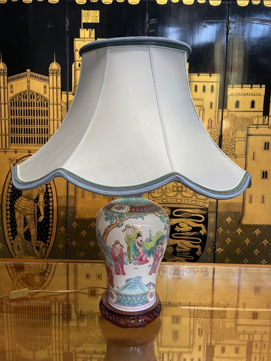 Lampe Chinoise En Porcelaine De Canton