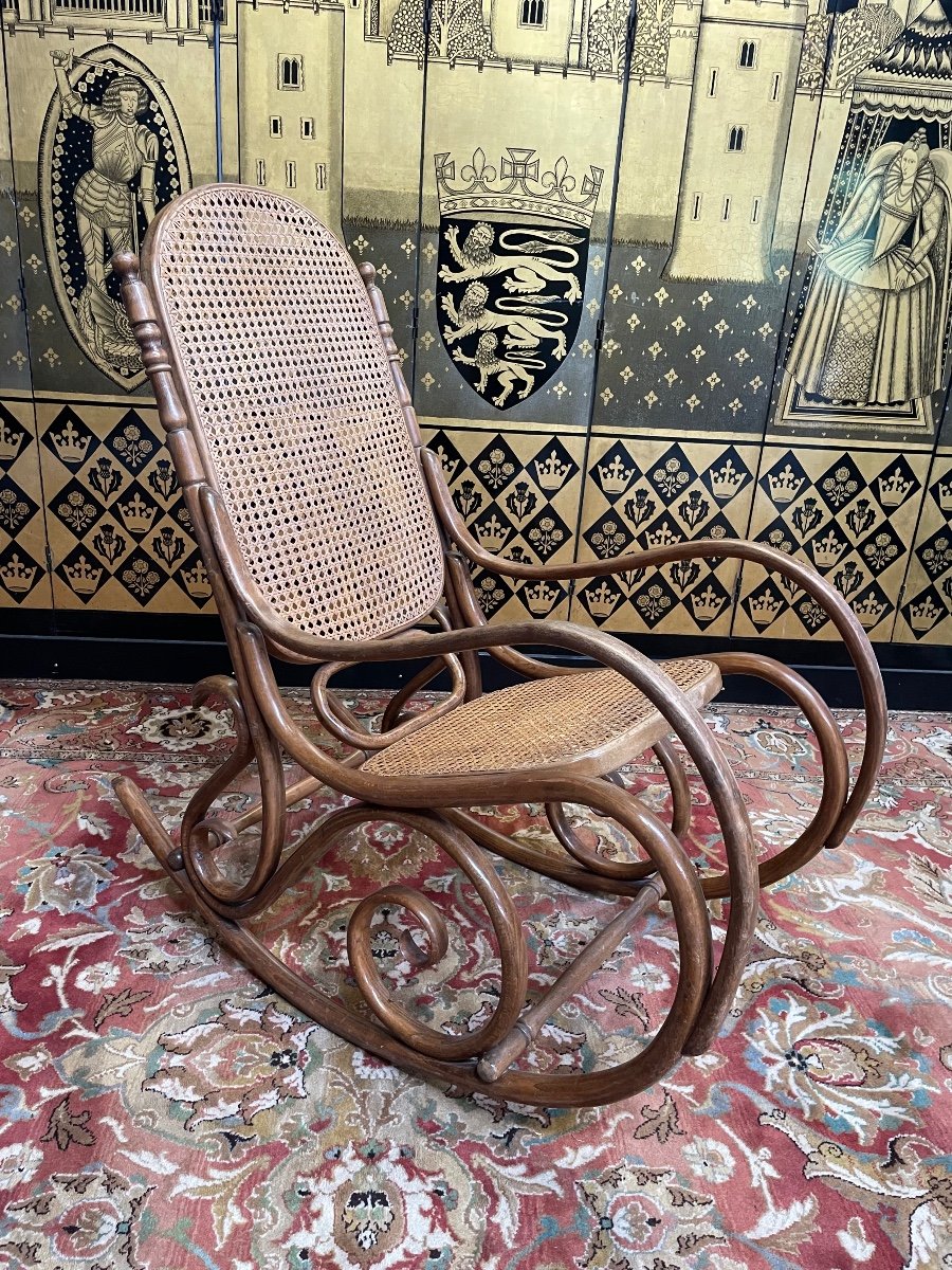 Rocking Chair Chair In Curved Wood And Canework Thonet -photo-4