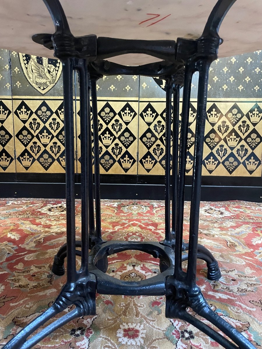 Round Bistro Table In Cast Iron And Marble -photo-4