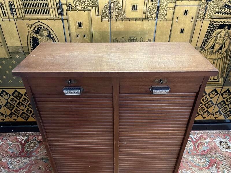 Notaries Curtained Filing Cabinet -photo-2