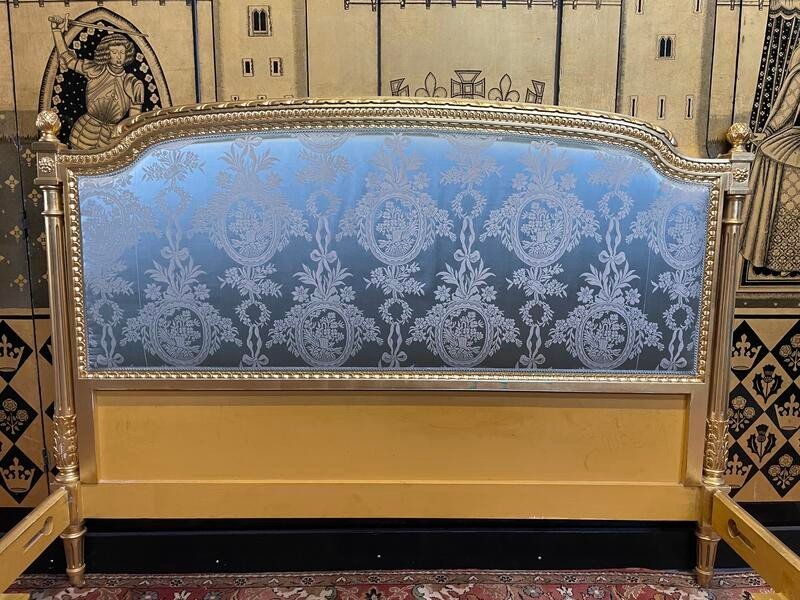 Louis XVI Style Bed In Gilded Wood And Silk -photo-2