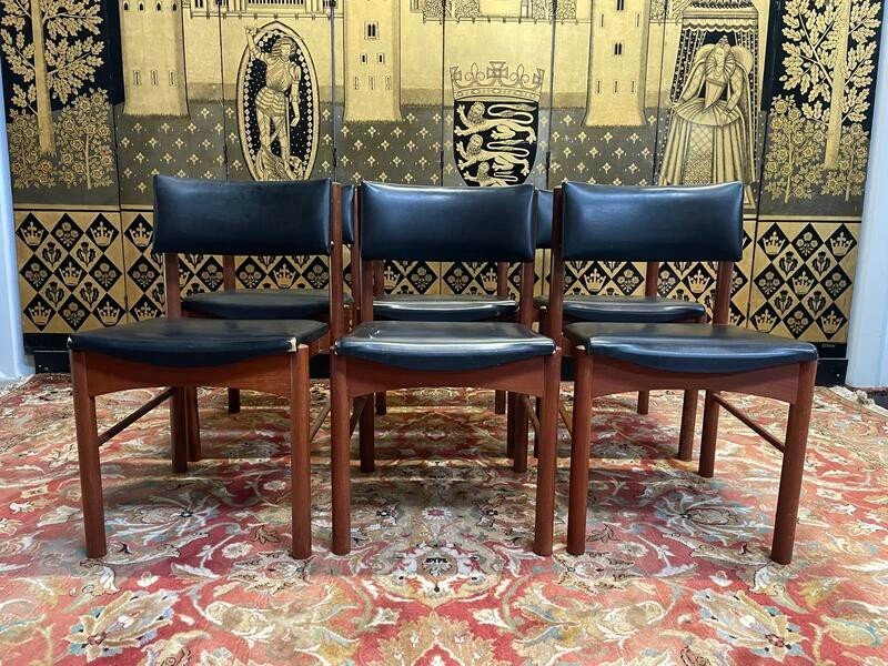 Set Of 6 Scandinavian Chairs 