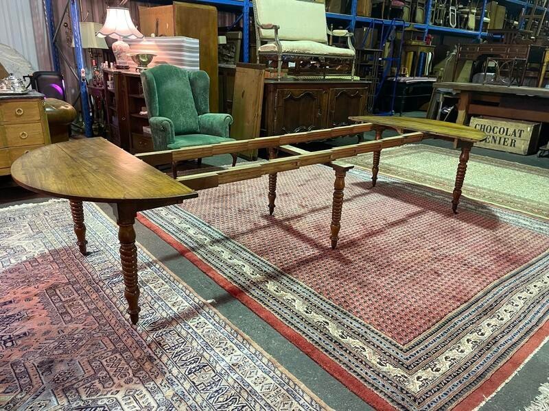 Louis Philippe Oval Dining Table 6 Extendable Legs -photo-1