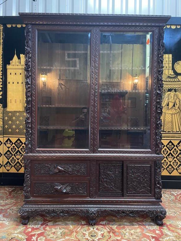 Library - Asian / Chinese Style Display Cabinet