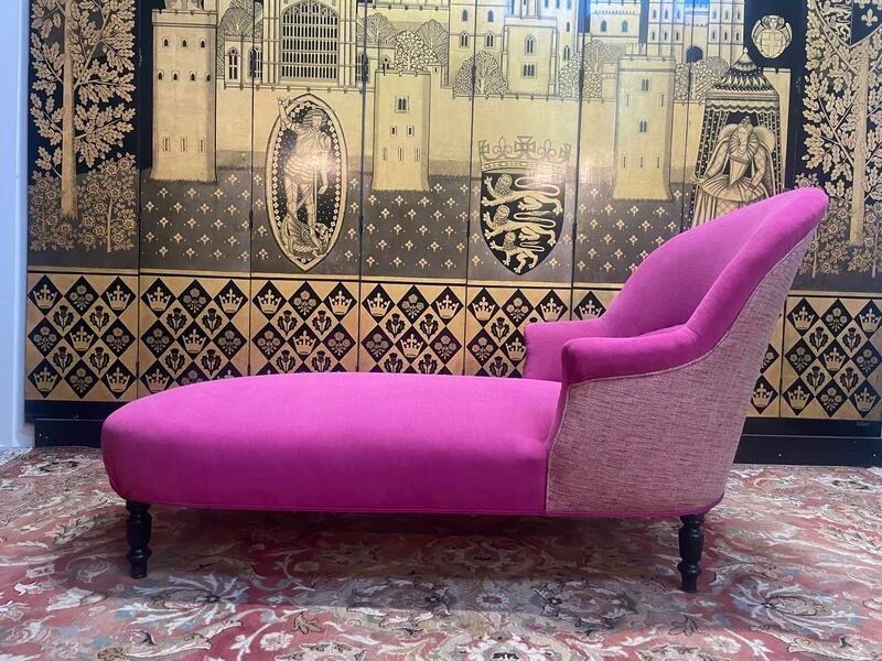 Napoleon III Meridian In Pink Velvet