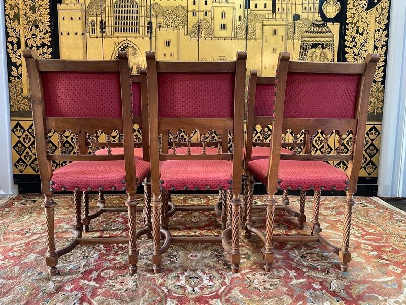 Set Of 6 Renaissance Style Carved Walnut Chairs - Haute époque-photo-4