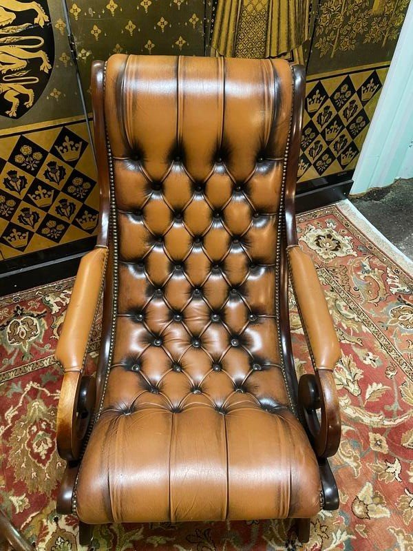 Paire De Fauteuils Chesterfield Anglais En Cuir -photo-2