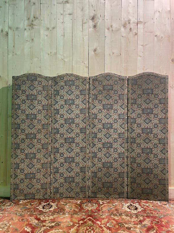 Fabric Screen With Scenery And Flower Patterns 