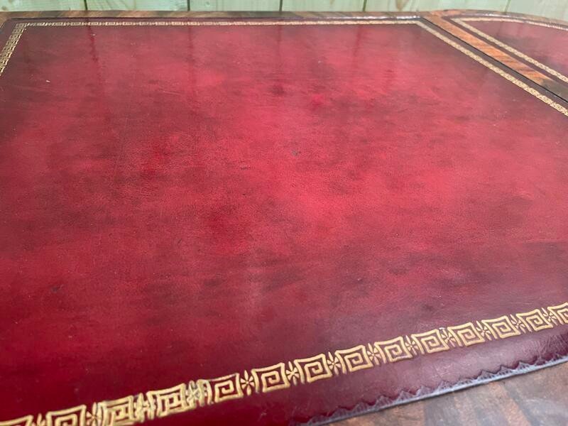 English Style Coffee Table Red Leather Top-photo-2