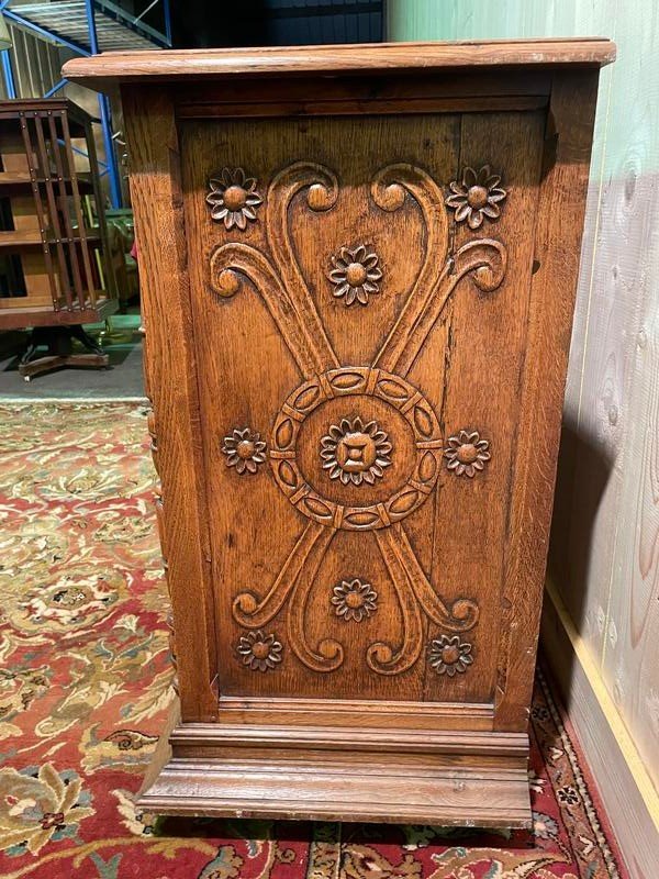 Renaissance Style Buffet In Carved Oak -photo-1